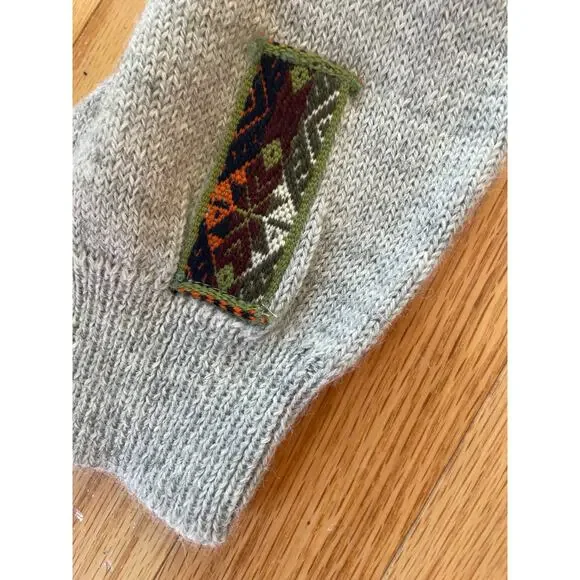 Wisconsin Crew Neck Alpaca Blend Sweater - Light Gray, Size L, Made in Peru - Picture 4 of 5